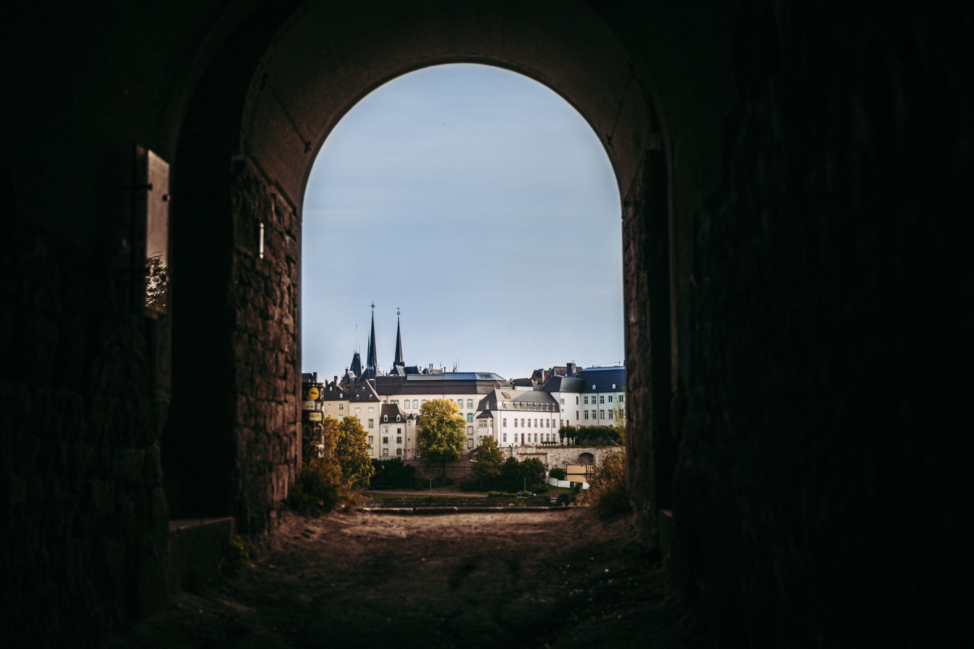 Arche de pierre dans le quartier du Grund, Luxembourg-Ville